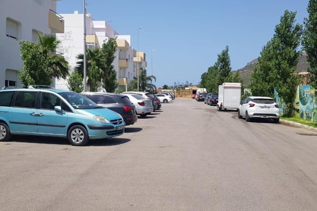 Joli Appartement Balneaire Avec Piscine Tangier Bagian luar foto