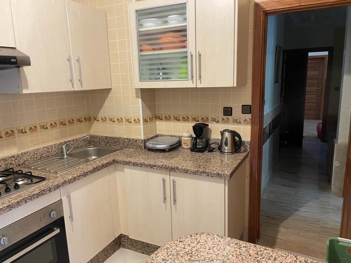 Joli Appartement Balneaire Avec Piscine Tangier Bagian luar foto